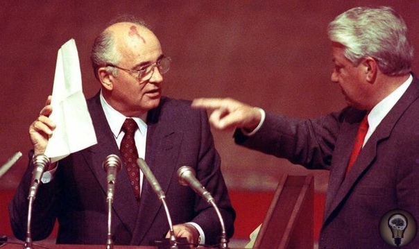 Последний день Советского Союза Михаил Горбачев намеревался объявить о своей отставке, пока жители уходящего в вечность СССР готовились к Новому году.В католическое Рождество 1991 года