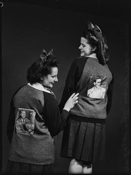 Серия фотографий из номера австралийского журнала PIX от 6 июля 1946 года. Сиднейские подростки. Автор: Ray Olson