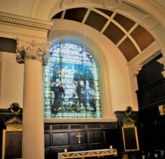 ЗАГАДКА ЦЕРКВИ В ТАНБРИДЖ-УЭЛЛСE, ИЛИ СЛЕД КРИСТОФЕРА РЕНА Церковь в городе Танбридж-Уэллс выглядит снаружи очень старой, с элементами готики, но внутри нее обнаруживается декор в стиле барокко.