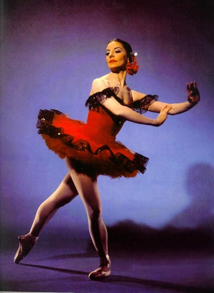АЛИСИЯ АЛОНСО ЛЕГЕНДА КУБИНСКОГО БАЛЕТА 17 октября 2019 года в возрасте 98 лет скончалась балерина Алисия Алонсо. Ее имя одно из великих имен XX века. Родившаяся на Кубе балерина начала слепнуть