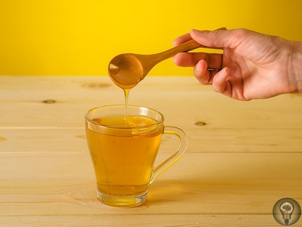 МЕДОВАЯ ВОДА ИЗГОНИТ ПАРАЗИТОВ, ПОМОЖЕТ ПОХУДЕТЬ И МНОГО ДРУГОЕ! Одну чайную ложку мёда развести в стакане сырой воды. Получаем 30% раствор мёда, который по составу идентичен плазме крови. Мёд в