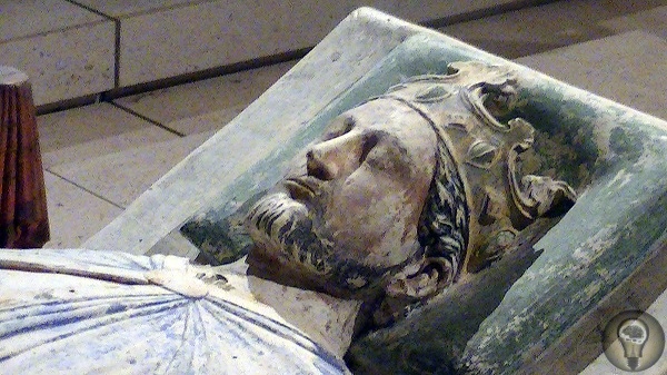Ричард Львиное Сердце: король-трубадур В сентябре 1189 года Ричарда I короновали в Вестминстере. Юный монарх не был наследником престола, однако смог устранить в борьбе за власть всех