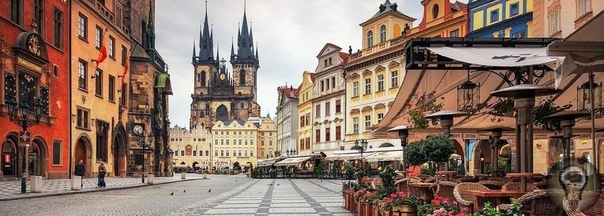 Легенды Праги Прага один из самых красивых и посещаемых городов Европы. Сохранившиеся в первозданном облике многочисленные средневековые постройки с островерхими крышами и золотыми куполами