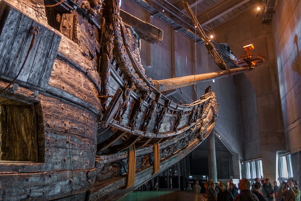 Единственный в мире сохранившийся парусный корабль начала XVII века Шведский военный корабль «Васа» (Vasa) затонул в 1628 году и был обнаружен в океане в 1961 году почти полностью