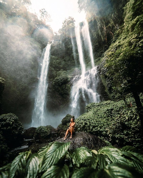 Водопад на Бали Фото: Jose Mostajo