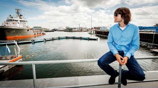 Боян Слат и его прекрасная мечта о чистой Планете Боян Слат, 20-летний голландец, живет одной мечтой - избавить мировой океан от миллионов тонн пластикового мусора, который загрязняет его. Эта