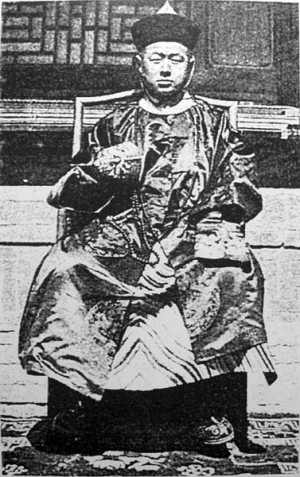 МАХАТХАЛА Барон Унгерн одна из самых таинственных фигур Гражданской войны. Буддийские ламы считали его воплощением божества войны, а большевики «первобытным чудовищем».Историки и биографы