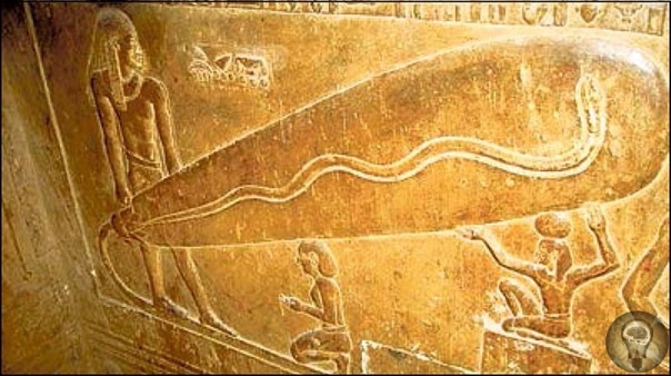 Лампочка для фараона Некоторые элементы в древних пирамидах и вовсе наводят специалистов на мысль, что здесь не обошлось без циркулярной пилы или лазера. Исследователи проводили эксперименты с