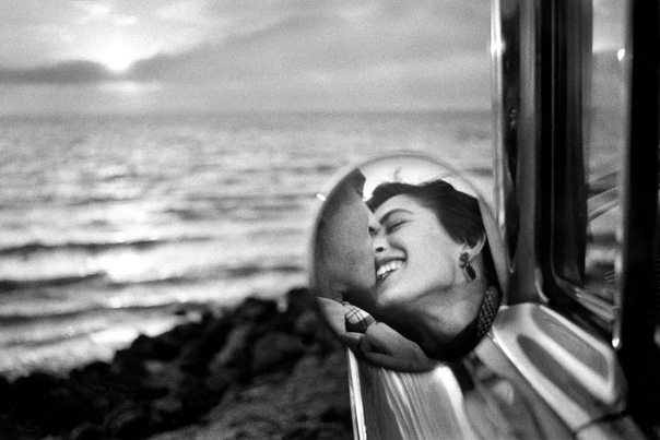 «Поцелуй - это (больше, чем) просто поцелуй» (Калифорния, США, 1955 год)