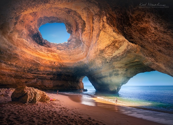 Пещера Алгарве-де-Бенагил (Португалия) Фото: arol Nienartowicz