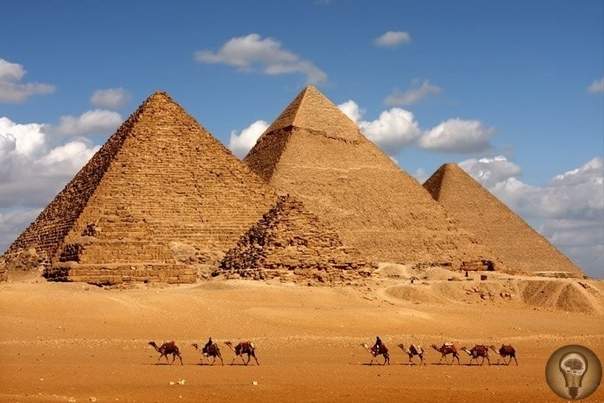 Топ-10 памятников Египта Огромная территория Египта раскинулась между самой восточной частью Средиземного моря, так же как Красного моря и областью пустынь северо-восточной Африки. Известный,
